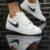 Nike SB blanc noir